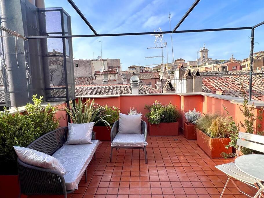 New! Uptown Terraces Lejlighed Rom